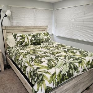 Queen Comforter Set -  Palm Leaf